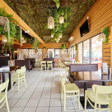 Οργανωμένο κάμπινγκ Glamping Lac D'orient