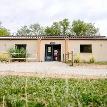 Glamping Lac D'orient Οργανωμένο κάμπινγκ *