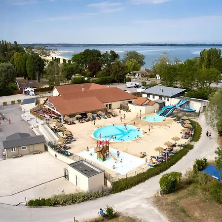 Glamping Lac D'orient Οργανωμένο κάμπινγκ *