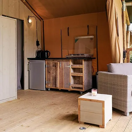 Glamping Lac D'orient 豪华帐篷 *