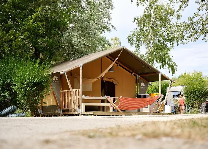 Glamping Lac D'orient 럭셔리텐트